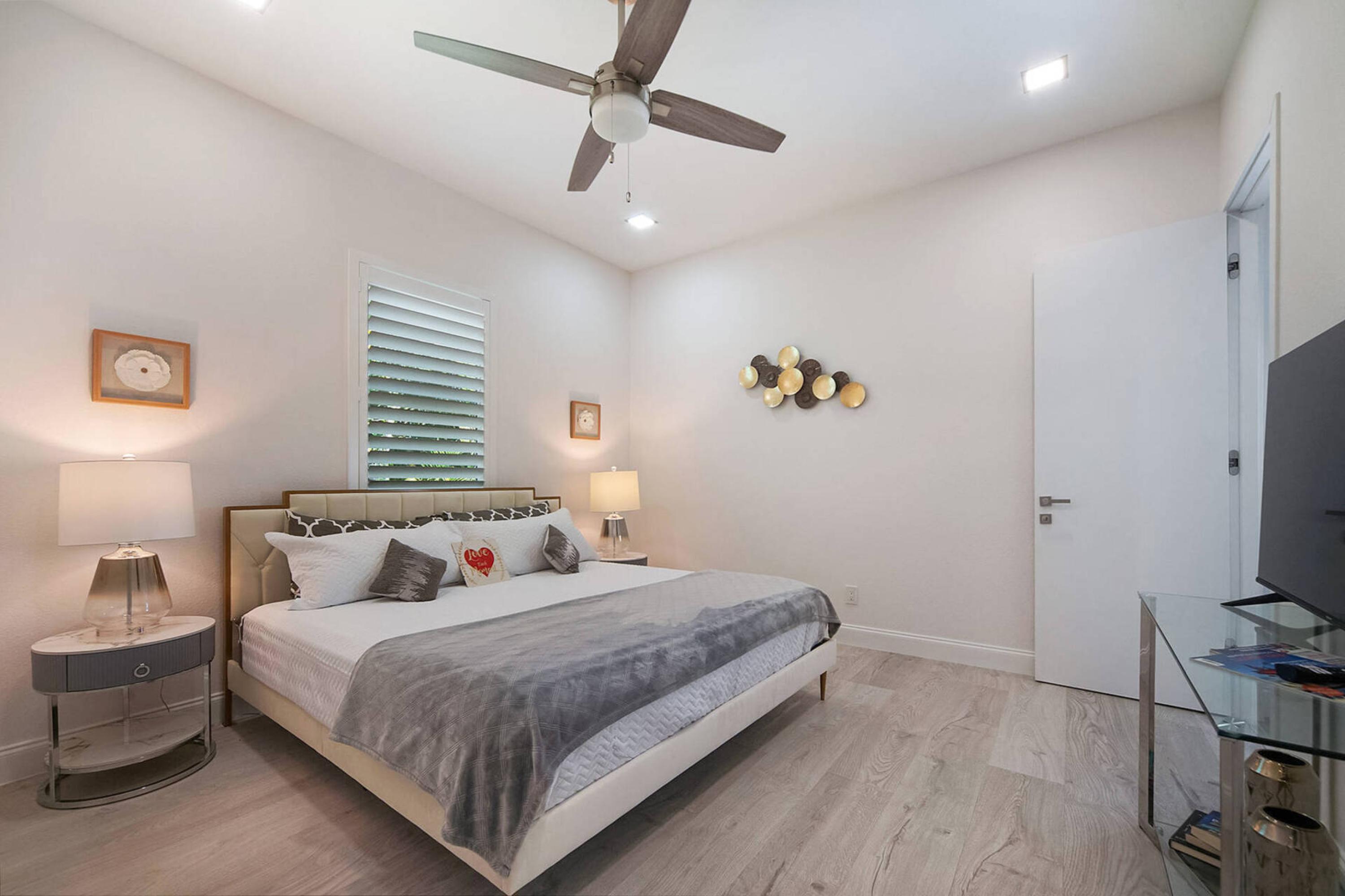 MLS_ih4307_lg_pic51_1.jpg